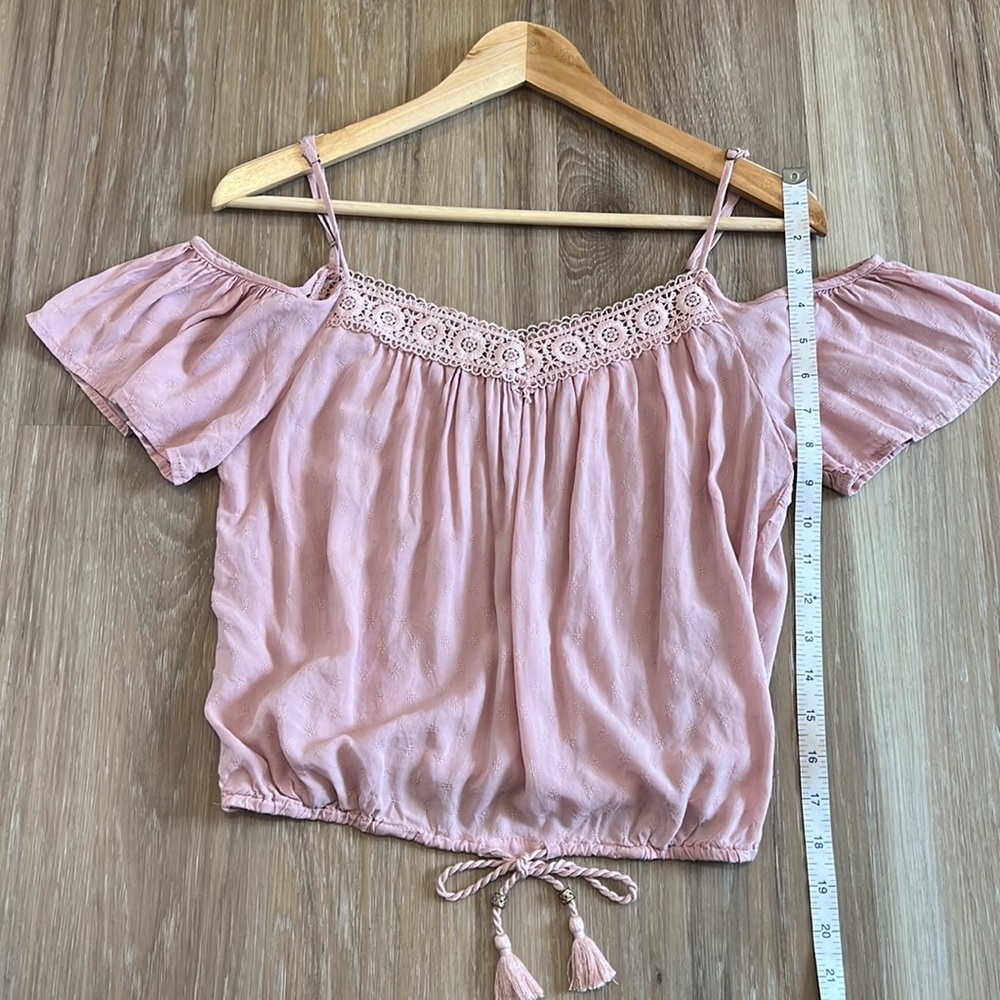 🌸 Forever 21 crop top